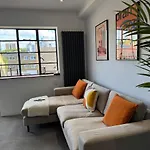 Luxury 2-Bed Apartment In Shoreditch
